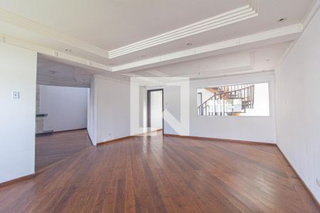 Casa para alugar com 402m², 5 quartos e 4 vagas Casa para alugar com 402m², 5 quartos e 4 vagasSala