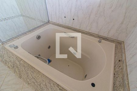 Casa para alugar com 402m², 5 quartos e 4 vagas Casa para alugar com 402m², 5 quartos e 4 vagasBanheiro do Quarto 1