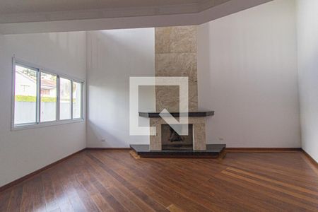 Casa para alugar com 402m², 5 quartos e 4 vagas Casa para alugar com 402m², 5 quartos e 4 vagasSala