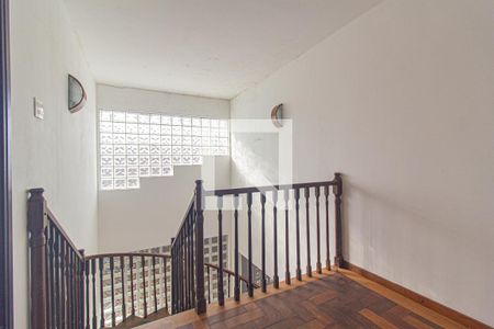 Casa para alugar com 402m², 5 quartos e 4 vagas Casa para alugar com 402m², 5 quartos e 4 vagasHall