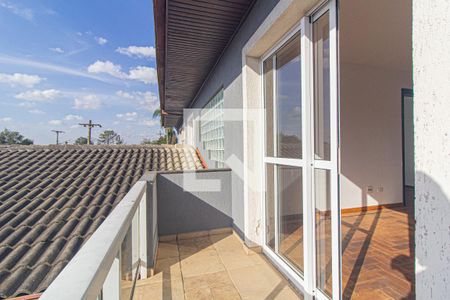 Casa para alugar com 402m², 5 quartos e 4 vagas Casa para alugar com 402m², 5 quartos e 4 vagasSacada do quarto 1