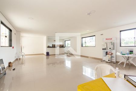 Apartamento para alugar com 43m², 2 quartos e sem vagaÁrea comum - Salão de festas