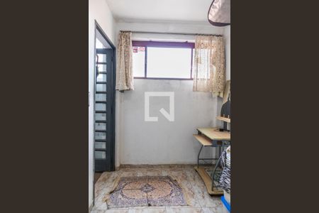 Casa à venda com 105m², 3 quartos e 2 vagasQuarto de serviço