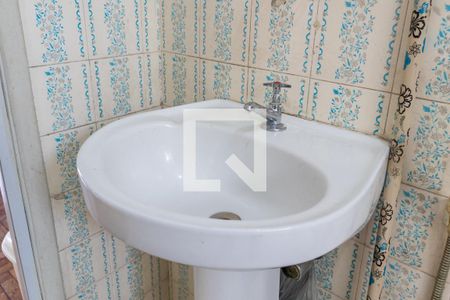 Casa à venda com 105m², 3 quartos e 2 vagasBanheiro