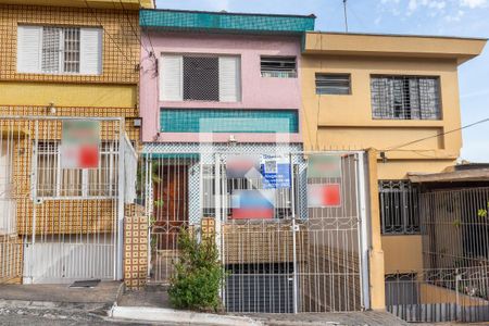 Casa à venda com 105m², 3 quartos e 2 vagasFachada