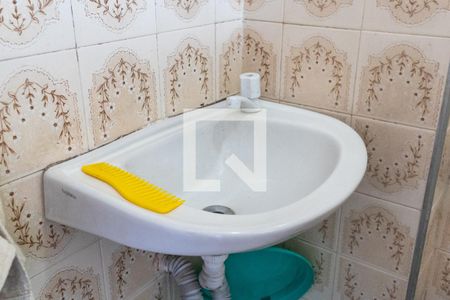 Casa à venda com 105m², 3 quartos e 2 vagasBanheiro de serviço