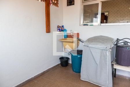 Casa à venda com 105m², 3 quartos e 2 vagasÁrea de serviço