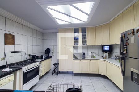 Casa à venda com 850m², 4 quartos e 8 vagasCozinha