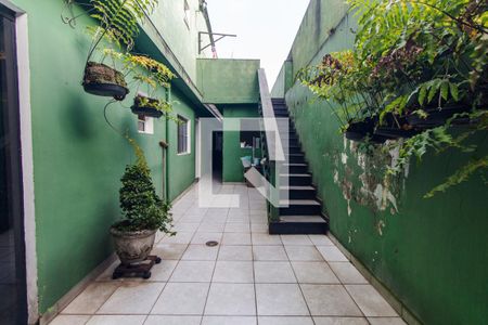 Casa à venda com 850m², 4 quartos e 8 vagasQuintal