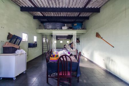 Casa à venda com 850m², 4 quartos e 8 vagasSalão