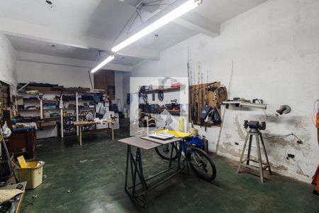 Casa à venda com 850m², 4 quartos e 8 vagasOficina