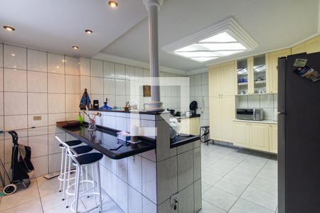 Casa à venda com 850m², 4 quartos e 8 vagasCozinha