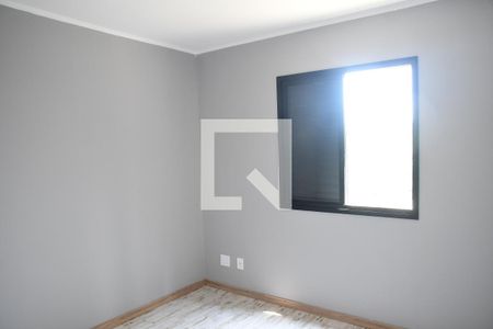 Quarto  de apartamento para alugar com 2 quartos, 54m² em Jardim Ísis, Cotia