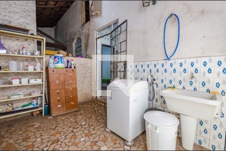 Casa à venda com 180m², 3 quartos e 1 vagaÁrea de Serviço