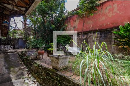 Casa à venda com 180m², 3 quartos e 1 vagaQuintal