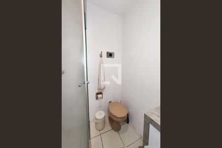 Apartamento à venda com 96m², 3 quartos e sem vaga Apartamento à venda com 96m², 3 quartos e sem vagaBanheiro
