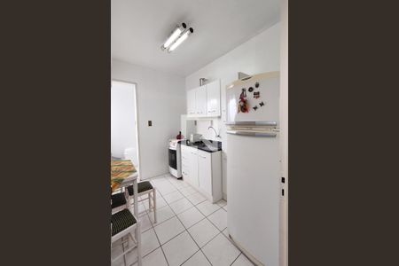 Apartamento à venda com 96m², 3 quartos e sem vaga Apartamento à venda com 96m², 3 quartos e sem vagaCozinha