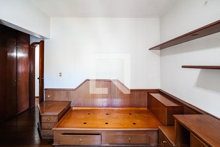 Apartamento à venda com 264m², 4 quartos e 2 vagas Apartamento à venda com 264m², 4 quartos e 2 vagasSuíte 3