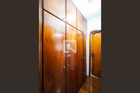 Apartamento à venda com 264m², 4 quartos e 2 vagas Apartamento à venda com 264m², 4 quartos e 2 vagasSuíte 2