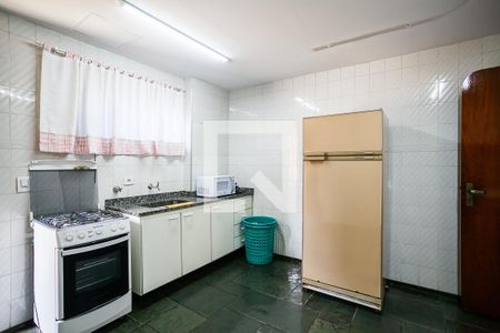 Apartamento à venda com 264m², 4 quartos e 2 vagas Apartamento à venda com 264m², 4 quartos e 2 vagasÁrea comum - Salão de festas