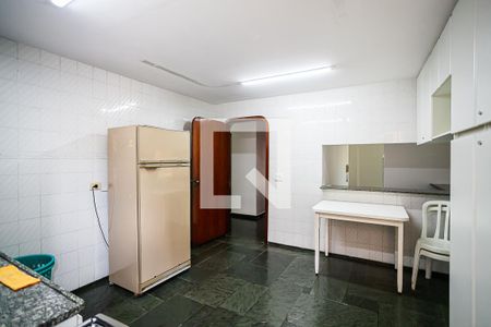 Apartamento à venda com 264m², 4 quartos e 2 vagas Apartamento à venda com 264m², 4 quartos e 2 vagasÁrea comum - Salão de festas