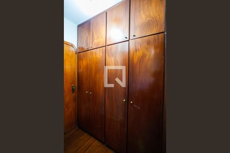 Apartamento à venda com 264m², 4 quartos e 2 vagas Apartamento à venda com 264m², 4 quartos e 2 vagasSuíte 2