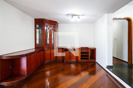 Apartamento à venda com 264m², 4 quartos e 2 vagas Apartamento à venda com 264m², 4 quartos e 2 vagasSala