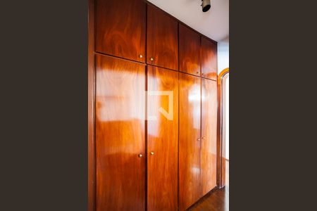 Apartamento à venda com 264m², 4 quartos e 2 vagas Apartamento à venda com 264m², 4 quartos e 2 vagasSuíte 3