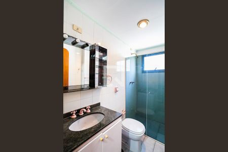 Apartamento à venda com 264m², 4 quartos e 2 vagas Apartamento à venda com 264m², 4 quartos e 2 vagasBanheiro da Suíte 2