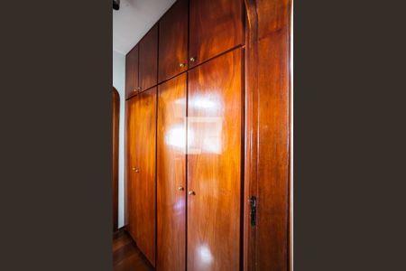 Apartamento à venda com 264m², 4 quartos e 2 vagas Apartamento à venda com 264m², 4 quartos e 2 vagasSuíte 3