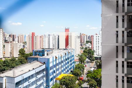 Apartamento à venda com 264m², 4 quartos e 2 vagas Apartamento à venda com 264m², 4 quartos e 2 vagasVista da Suíte 3