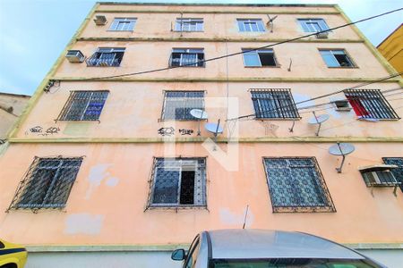 Apartamento para alugar com 65m², 2 quartos e sem vagaFachada