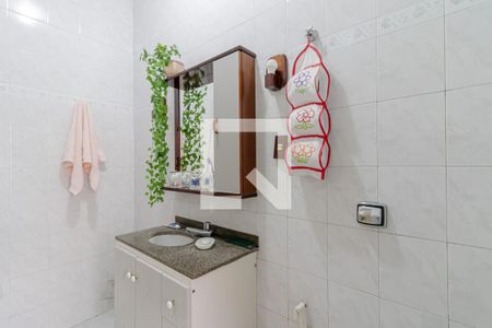 Casa à venda com 138m², 3 quartos e 2 vagasBanheiro