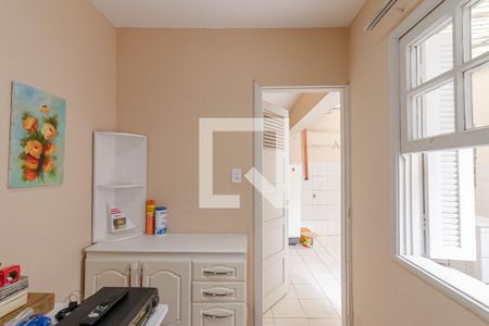 Casa à venda com 138m², 3 quartos e 2 vagasQuarto de Serviço