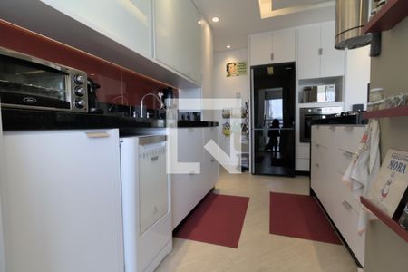 Apartamento à venda com 92m², 2 quartos e 2 vagasCozinha