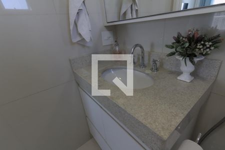 Apartamento à venda com 92m², 2 quartos e 2 vagasBanheiro da Suíte