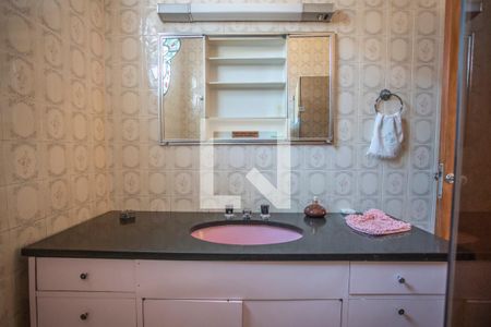 Casa à venda com 186m², 3 quartos e 2 vagasBanheiro Suíte