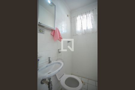 Casa à venda com 186m², 3 quartos e 2 vagasBanheiro de Serviço