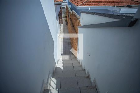 Casa à venda com 186m², 3 quartos e 2 vagasEscadas - Suíte 2