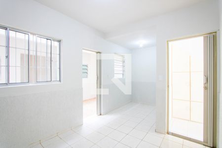 Sala 2 de casa para alugar com 3 quartos, 80m² em Jardim Bela Vista, Santo André