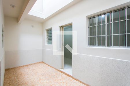 Casa para alugar com 80m², 3 quartos e sem vagaÁrea de serviço/Quintal