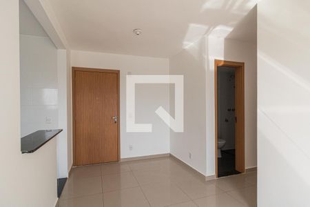 Sala de apartamento para alugar com 2 quartos, 48m² em Rubem Berta, Porto Alegre