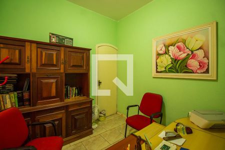 Escritório de casa à venda com 8 quartos, 500m² em Nonoai, Porto Alegre