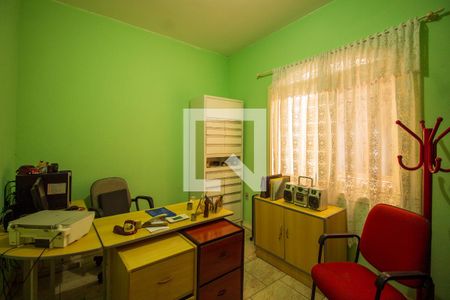 Escritório de casa à venda com 8 quartos, 500m² em Nonoai, Porto Alegre