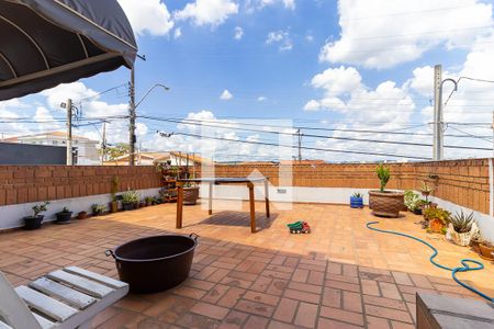 Casa à venda com 360m², 4 quartos e 3 vagasTerraço