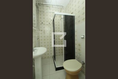 Banheiro de kitnet/studio para alugar com 1 quarto, 35m² em Centro, Rio de Janeiro
