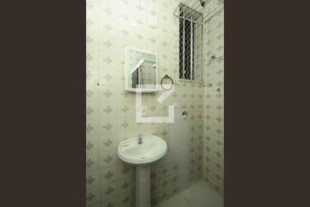 Banheiro de kitnet/studio para alugar com 1 quarto, 35m² em Centro, Rio de Janeiro