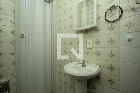 Banheiro de kitnet/studio para alugar com 1 quarto, 35m² em Centro, Rio de Janeiro
