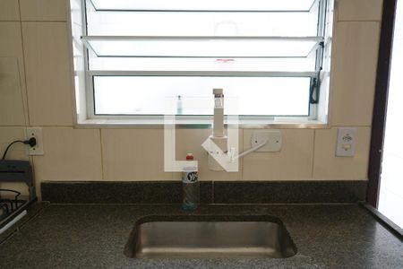 Casa à venda com 97m², 2 quartos e sem vaga Casa à venda com 97m², 2 quartos e sem vagaCozinha