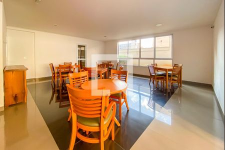 Apartamento para alugar com 48m², 1 quarto e 2 vagas Apartamento para alugar com 48m², 1 quarto e 2 vagasÁrea comum - Salão de festas